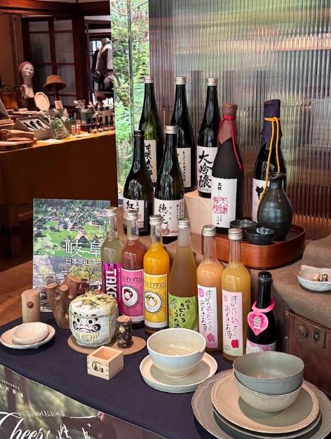 走出門市,山物所市集擺攤日